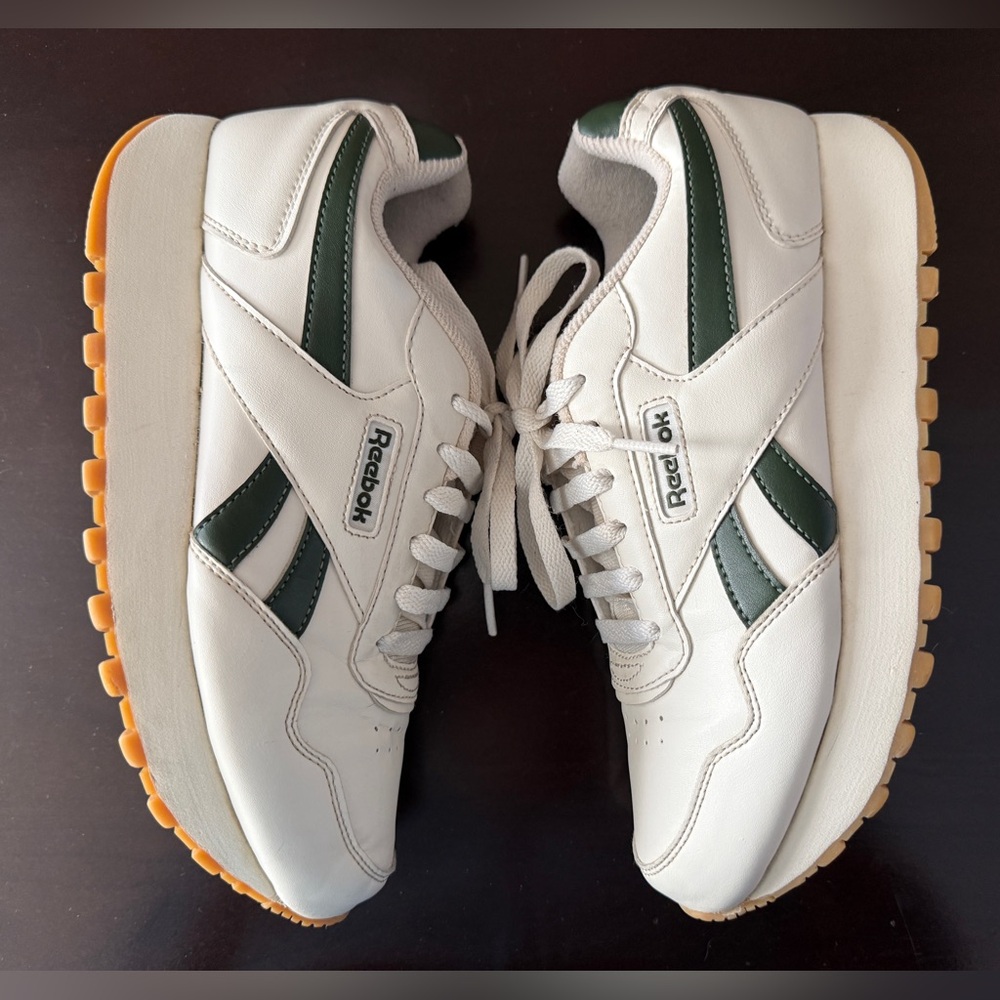 Reebok Harman Women’s Classic Style Sneakers 7.5 White- Chalk-Green Cushioned